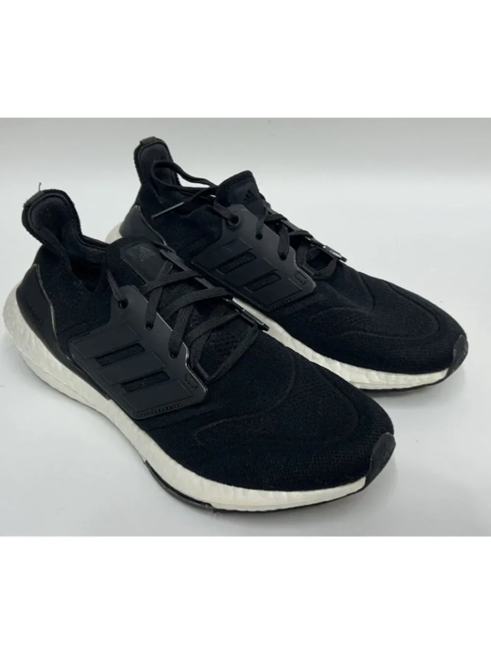 Adidas Ultraboost 22 Shoes Womens Size 9 Black Knit Running Sneakers GX5591